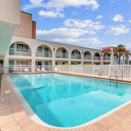Redington Surf Resort St. Pete Beach Exterior foto