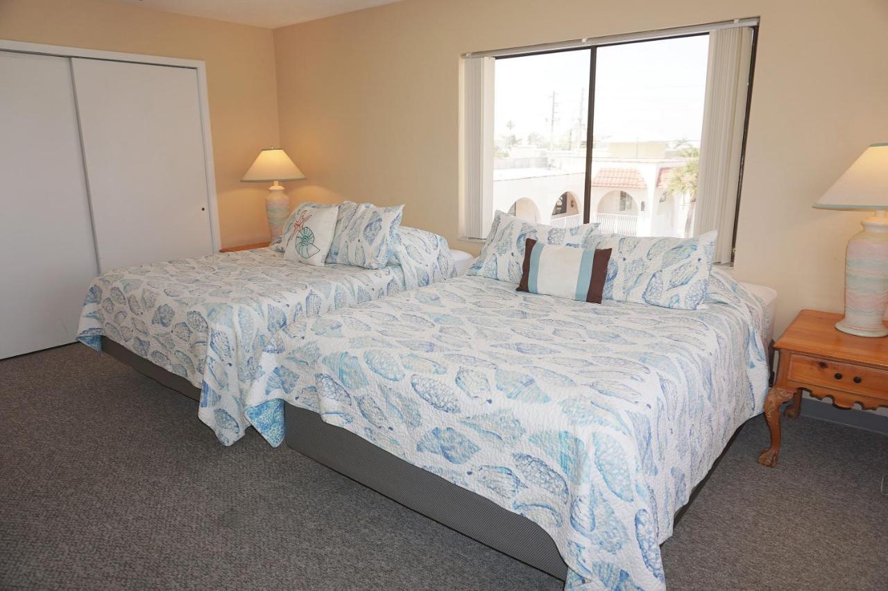 Redington Surf Resort St. Pete Beach Exterior foto