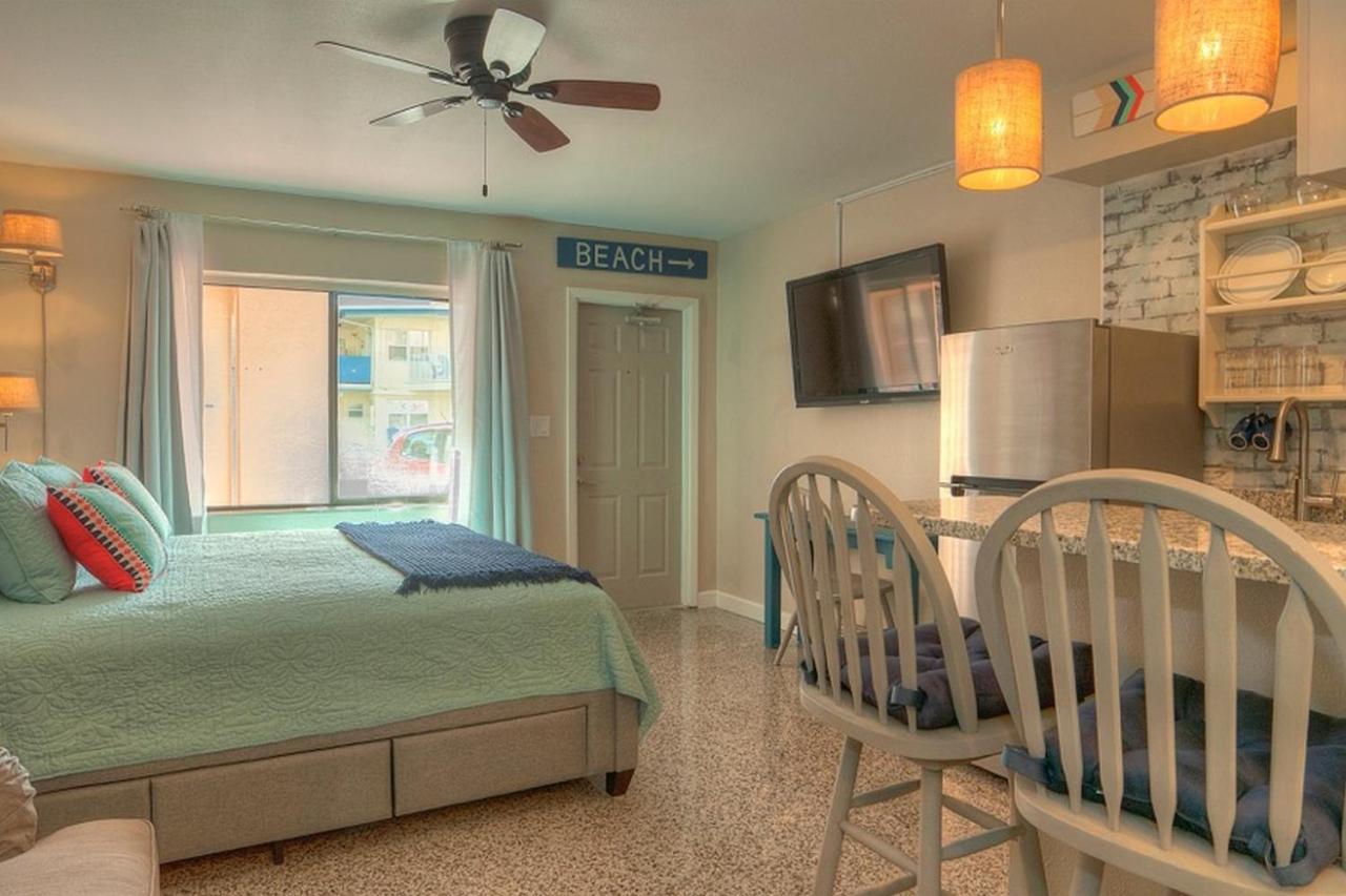 Redington Surf Resort St. Pete Beach Exterior foto