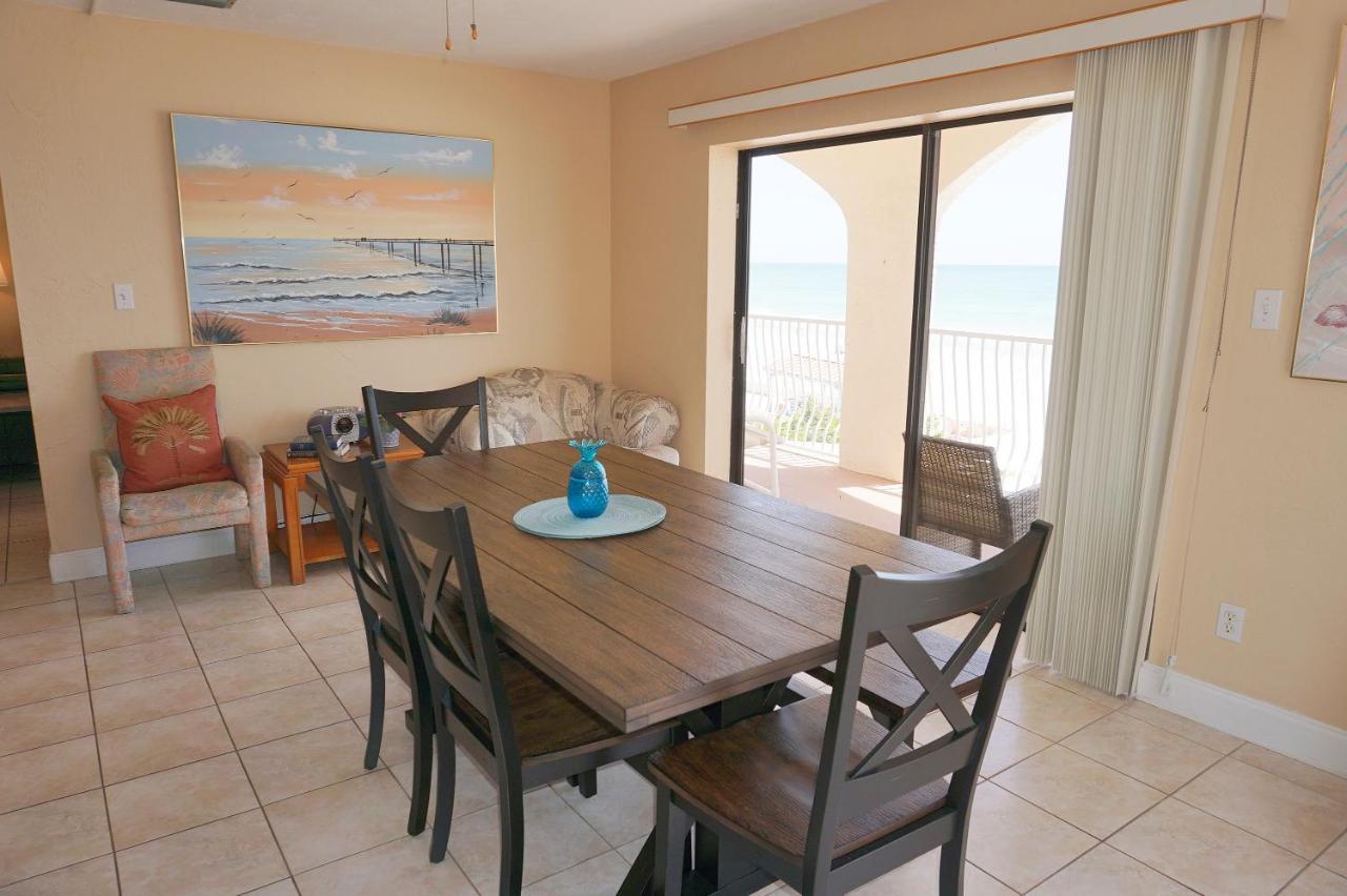 Redington Surf Resort St. Pete Beach Exterior foto