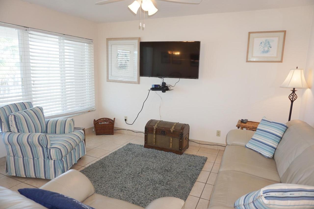 Redington Surf Resort St. Pete Beach Exterior foto